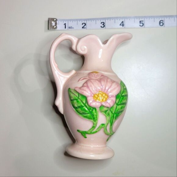 Hull Art Pottery, U.S.A. H-3-5 1/2 Pitcher Gloss Finish New Magnolia Pattern - Picture 6 of 7